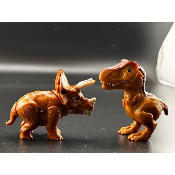 2020 Jurassic Park World Camp Cretaceous McDonalds Dinosaurs T-Rex Triceratops - Picture 2 of 16